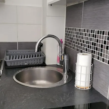 Apartament Apparemment Parisien *